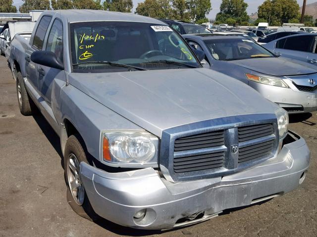 1D7HE48K27S216664 - 2007 DODGE DAKOTA QUA SILVER photo 1