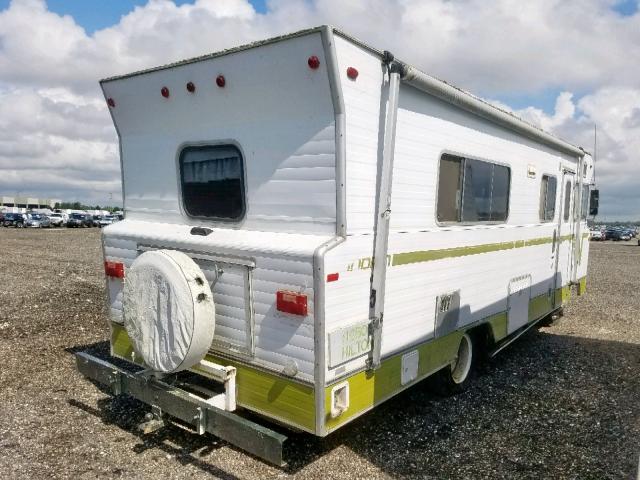 M49CN3S052293 - 1973 WINNEBAGO INDIAN WHITE photo 4