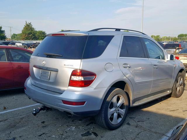 4JGBB2FB3BA727925 - 2011 MERCEDES-BENZ ML 350 BLU SILVER photo 4