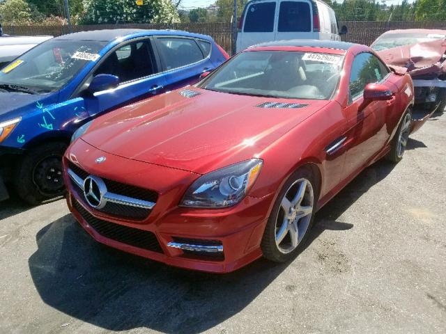 WDDPK4HA3FF096215 - 2015 MERCEDES-BENZ SLK 250 RED photo 2