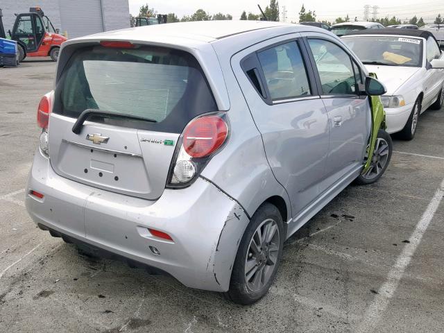 KL8CL6S02FC707167 - 2015 CHEVROLET SPARK EV 2 SILVER photo 4