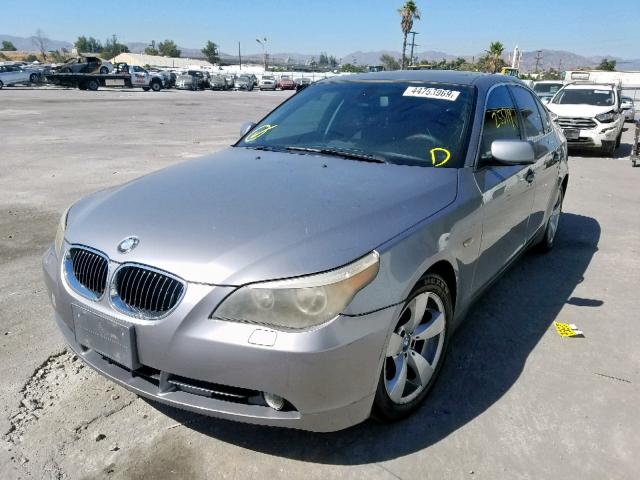 WBANE53556CK86749 - 2006 BMW 525 I GREEN photo 2