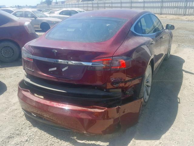 5YJSA1DP7CFS01015 - 2012 TESLA MODEL S RED photo 4