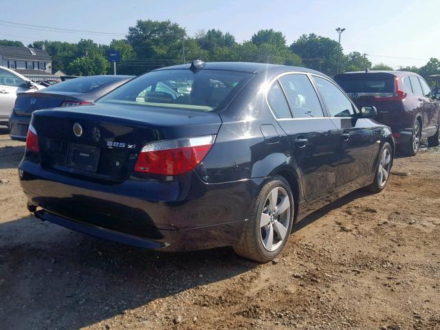 WBANF33557CW71022 - 2007 BMW 525 XI BLACK photo 4