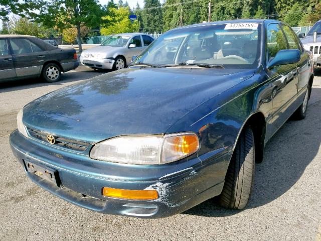 JT2BG12K3T0375550 - 1996 TOYOTA CAMRY DX GREEN photo 2