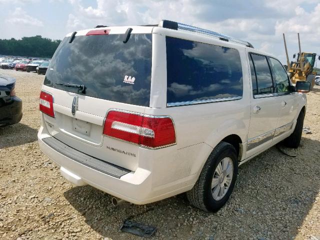 5LMFL28537LJ17229 - 2007 LINCOLN NAVIGATOR WHITE photo 4