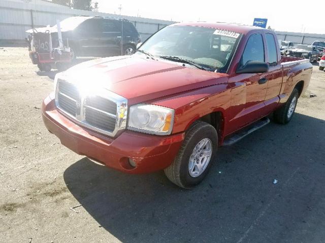 1D7HW42P97S103716 - 2007 DODGE DAKOTA SLT RED photo 2