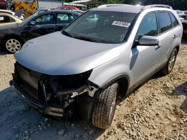 5XYKT4A64FG581631 - 2015 KIA SORENTO LX SILVER photo 2