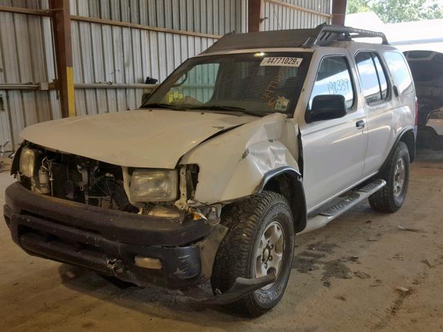 5N1ED28T5YC506062 - 2000 NISSAN XTERRA XE WHITE photo 2