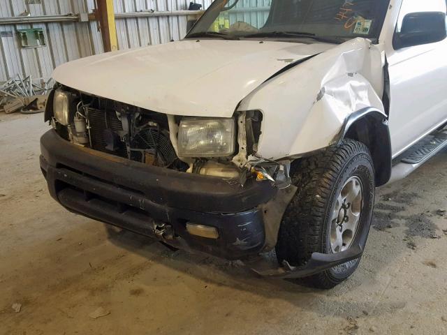 5N1ED28T5YC506062 - 2000 NISSAN XTERRA XE WHITE photo 9