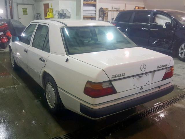 WDBEB28D8NB823739 - 1992 MERCEDES-BENZ 300 D WHITE photo 3