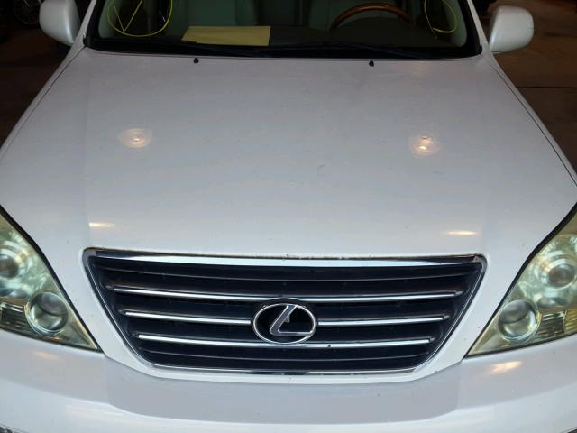 JTJBT20X940033798 - 2004 LEXUS GX 470 WHITE photo 9