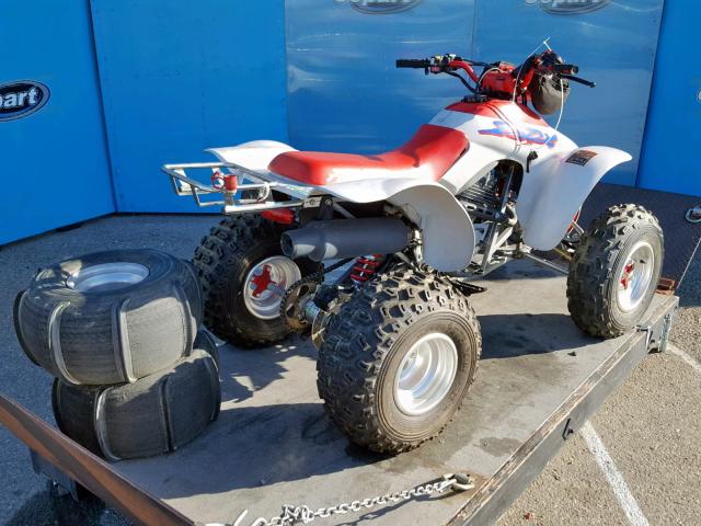 JH3TE1305HK006878 - 1987 HONDA TRX250 X WHITE photo 4