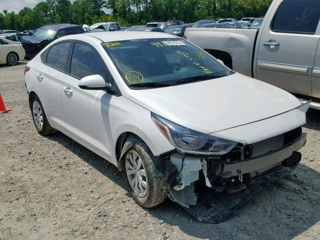 3KPC24A32KE049766 - 2019 HYUNDAI ACCENT SE WHITE photo 1