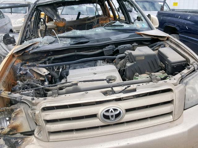 JTEEP21A050105886 - 2005 TOYOTA HIGHLANDER GOLD photo 7