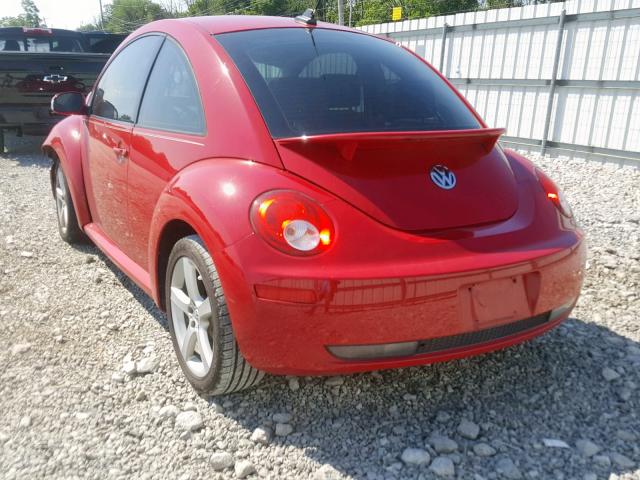 3VWRW3AG3AM017941 - 2010 VOLKSWAGEN NEW BEETLE წითელი ფოტო 3
