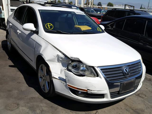 WVWJK73C89P027867 - 2009 VOLKSWAGEN PASSAT TUR WHITE photo 1