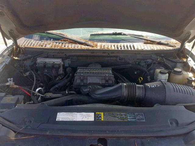 5LMFU28575LJ17535 - 2005 LINCOLN NAVIGATOR TAN photo 7