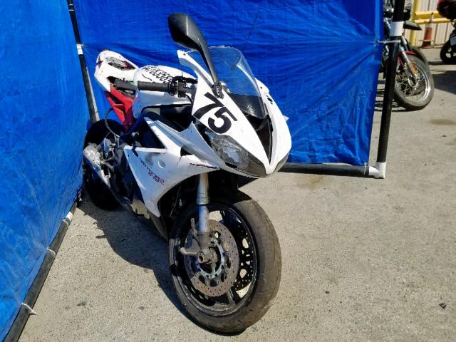 SMTA02YKXEJ623490 - 2014 TRIUMPH MOTORCYCLE DAYTONA 67 WHITE photo 1