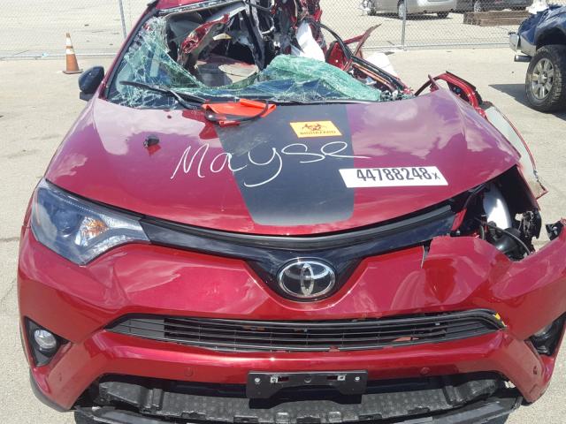 2T3RFREV1JW723058 - 2018 TOYOTA RAV4 ADVEN RED photo 7