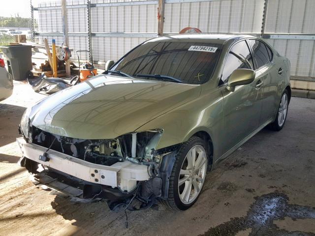 JTHBE262962001352 - 2006 LEXUS IS 350 GREEN photo 2