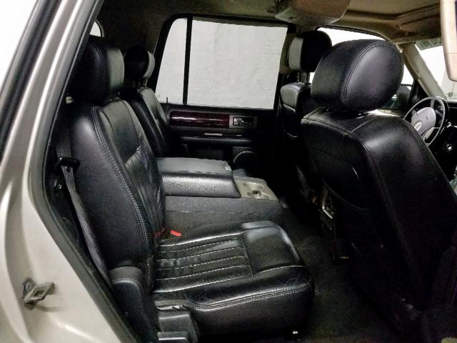 5LMFU28R33LJ39631 - 2003 LINCOLN NAVIGATOR SILVER photo 6