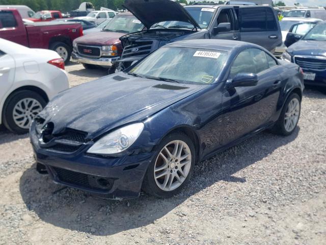 WDBWK54F29F213833 - 2009 MERCEDES-BENZ SLK 300 BLUE photo 2