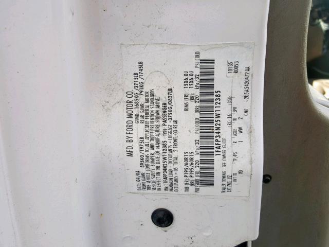 1FAFP34N25W112385 - 2005 FORD FOCUS ZX4 WHITE photo 10