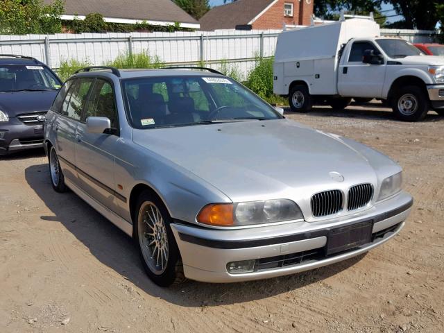 WBADR633XXGN90450 - 1999 BMW 540 IT AUT SILVER photo 1