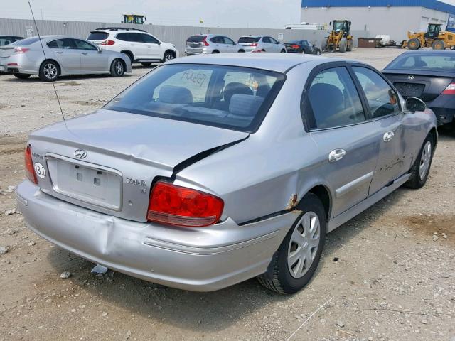 KMHWF25HX5A137270 - 2005 HYUNDAI SONATA GL SILVER photo 4