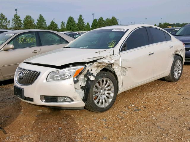 2G4GS5EV6D9240039 - 2013 BUICK REGAL PREM WHITE photo 2