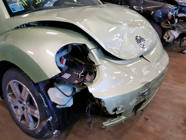 3VWRW31CX6M404913 - 2006 VOLKSWAGEN NEW BEETLE Grün Foto 9