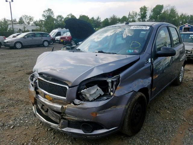 KL1TD66E99B646573 - 2009 CHEVROLET AVEO LS GRAY photo 2