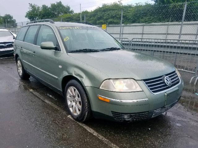 WVWVD63B51E179442 - 2001 VOLKSWAGEN PASSAT GLS GREEN photo 1