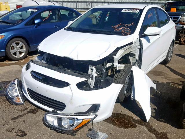 KMHCT4AEXHU194526 - 2017 HYUNDAI ACCENT SE WHITE photo 2