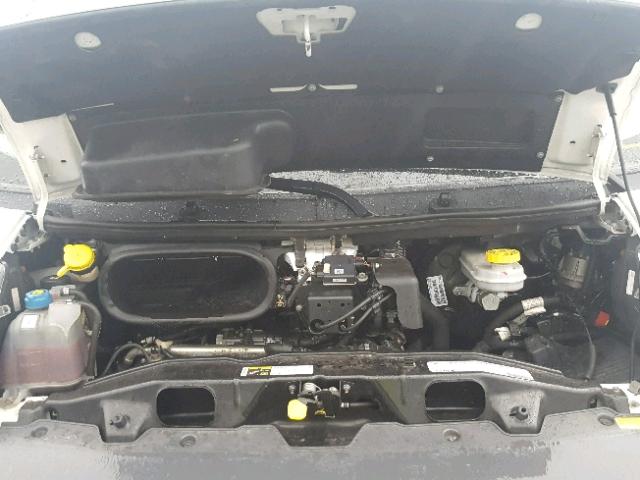 3C6URVJG0GE114735 - 2016 RAM PROMASTER 白色 照片 7