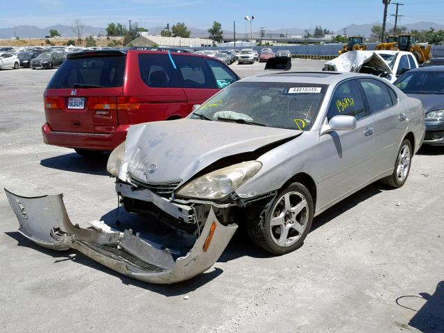 JTHBF30G425006507 - 2002 LEXUS ES 300 SILVER photo 2