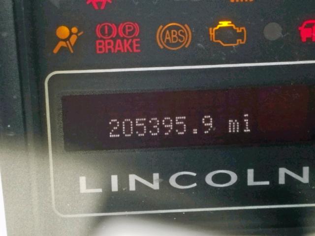 5LMFU28588LJ14261 - 2008 LINCOLN NAVIGATOR WHITE photo 8