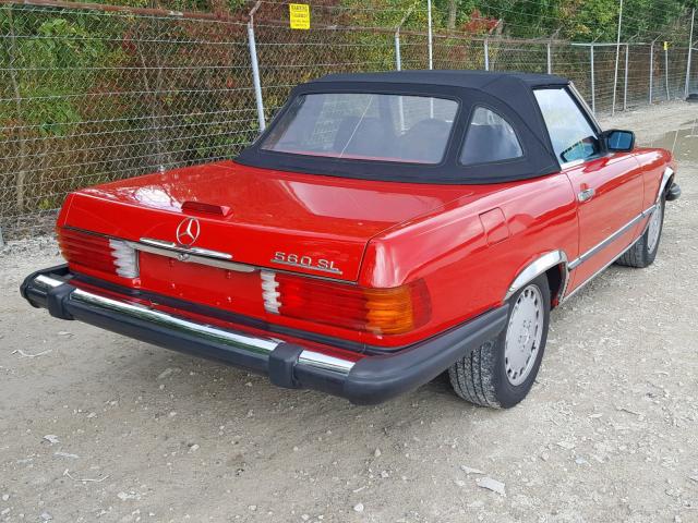 WDBBA48D5JA079552 - 1988 MERCEDES-BENZ 560 SL RED photo 4