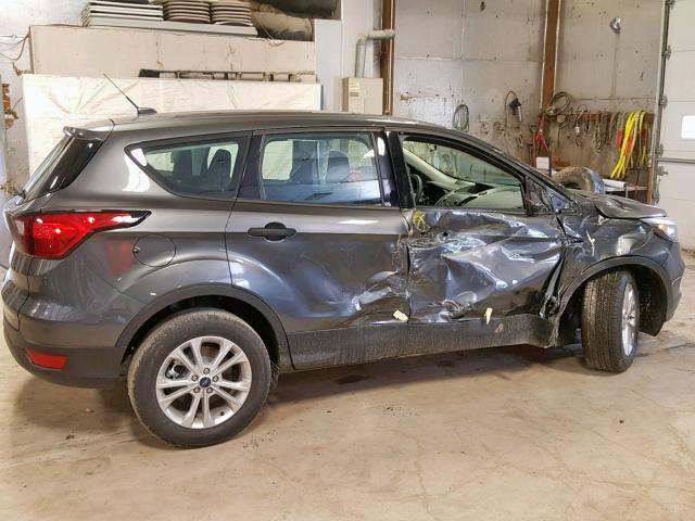 1FMCU0F75KUA52222 - 2019 FORD ESCAPE S GRAY photo 9