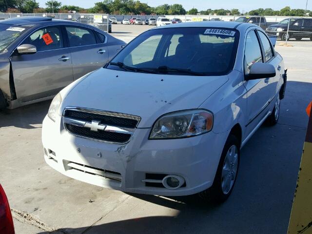 KL1TG5DE3BB239309 - 2011 CHEVROLET AVEO LT WHITE photo 2