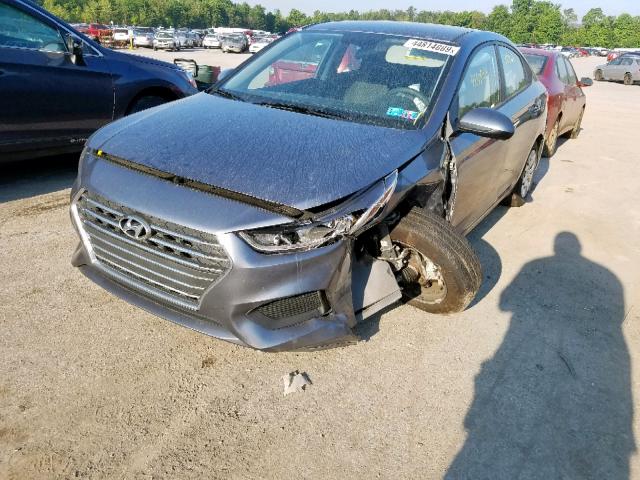 3KPC24A35KE066853 - 2019 HYUNDAI ACCENT SE GRAY photo 2