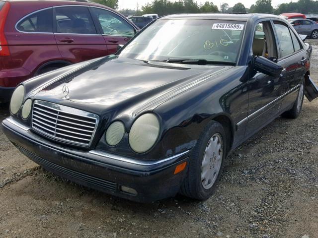 WDBJF65H6XA740966 - 1999 MERCEDES-BENZ E 320 BLACK photo 2