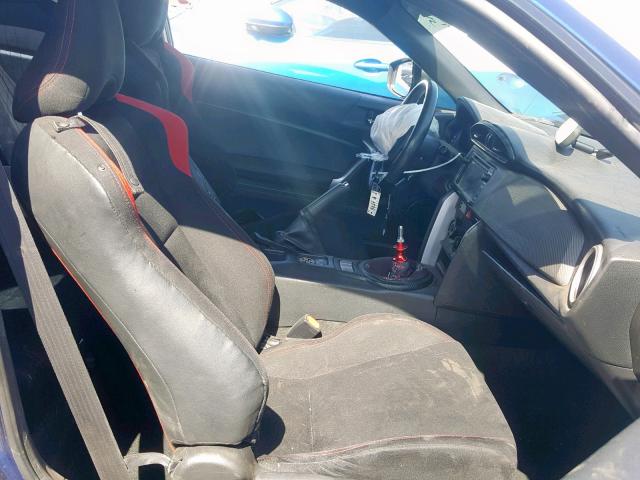 JF1ZNAA18F9713390 - 2015 TOYOTA SCION FR-S BLUE photo 5