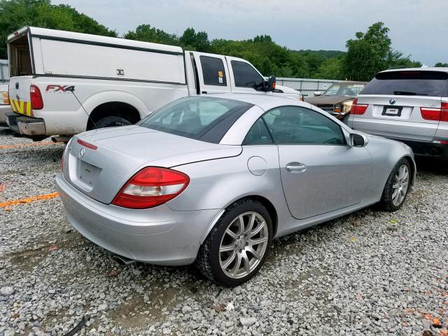 WDBWK56F15F042953 - 2005 MERCEDES-BENZ SLK 350 SILVER photo 4