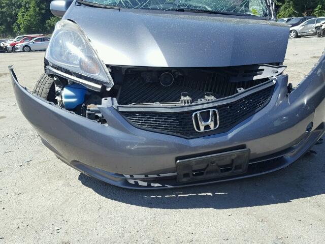 JHMGE8H37DC074595 - 2013 HONDA FIT GRAY photo 7