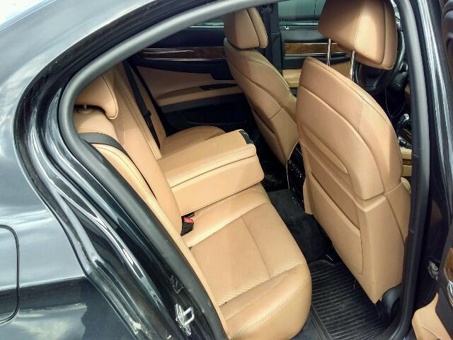 WBAKC6C58BC394419 - 2011 BMW 750I Schwarz Foto 6