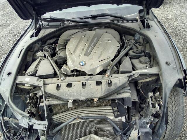 WBAKC6C58BC394419 - 2011 BMW 750I Schwarz Foto 7