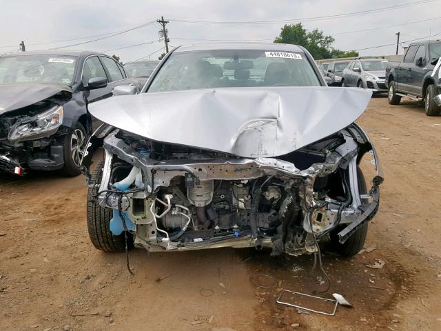 1HGCR2F85HA165822 - 2017 HONDA ACCORD EXL SILVER photo 9