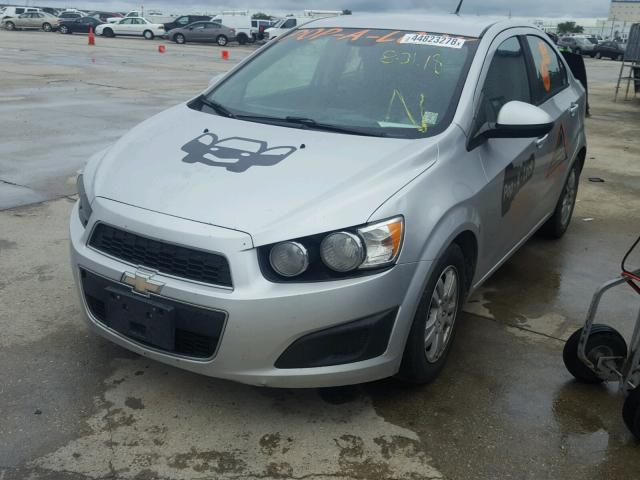1G1JA5SH5C4114017 - 2012 CHEVROLET SONIC LS 银色 照片 2